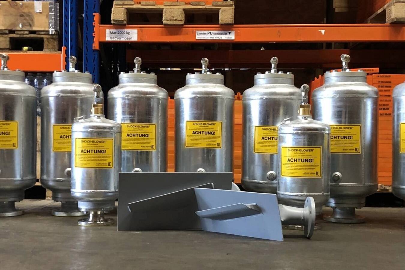 Shock-blower Luftblasgeräte behandeln Materialanbackungen Effizient Materialanbackungen beseitigen
Reaktivieren Sie Ihre vorhandenen Silokapazitäten
Beseitigen Sie Ablagerungen in Rohrleitungen
Verhindern Sie die Entstehung von Schächten in Silos