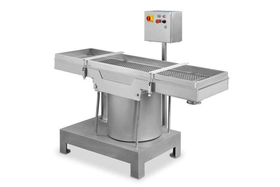 Kontrollsieben mit der Plansiebmaschine SIFTOMAT Die Plansiebmaschine SIFTOMAT ist heute praktisch in allen Industriebereichen wo Schüttgüter verarbeitet werden einsetzbar  wie z.B. Pharma, Chemie, Foodbereich